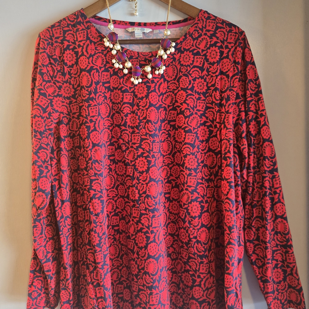 Boden Ladies Floral Patterned Red and Navy Swing Tee sz 16 (US)